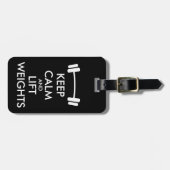 Gepäckanhänger behalten und leicht gehoben (Vorderseite horizontal)