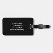 Gepäckanhänger behalten und leicht gehoben (Rückseite horizontal)