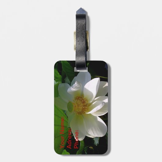 Gepäckanhänger mit feiner weißer Lotus-Blume (Rückseite vertikal)