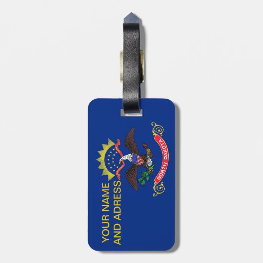 Gepäckanhänger mit Flagge in Nord-Dakota, USA (Rückseite vertikal)