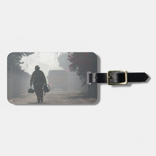 Gepäckanhänger mit Ledergurt (Vorderseite horizontal)