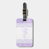Gepäckanhänger mit lila-weißer Aufschrift (Vorderseite vertikal)