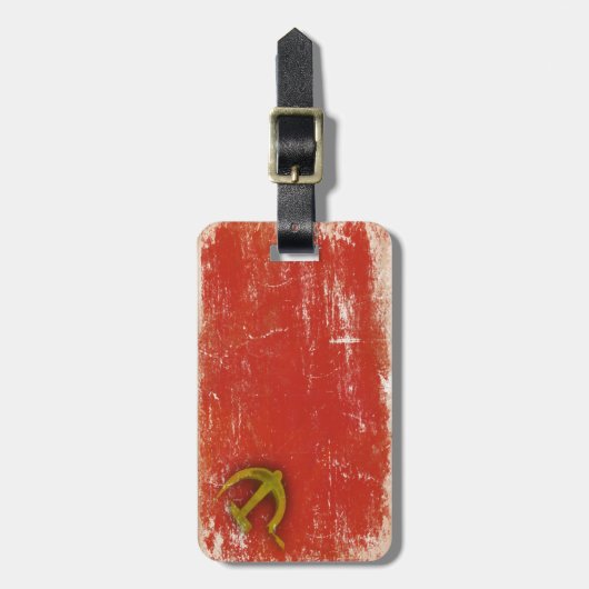 Gepäckanhänger mit schmutziger Flagge von der (Vorderseite vertikal)