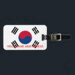 Gepäckmarke mit der Flagge Südkoreas Gepäckanhänger<br><div class="desc">Mit diesem schicken Gepäckanhänger mit der Flagge Südkoreas präsentieren Sie unterwegs Ihren südkoreanischen Stolz! Dieses Gepäckanhänger wurde entwickelt, um Praxisnähe mit kultureller Bedeutung zu kombinieren. Es zeigt deutlich die ikonische südkoreanische Flagge und verleiht Ihrem Reisezubehör eine Touch nationalen Stolzes. Das kühne, lebendige Design sorgt dafür, dass sich Ihre Taschen herausstechen,...</div>