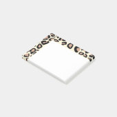 Gepard beschmutzt Post-It Klebezettel (angewinkelt)