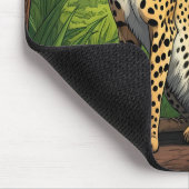 Gepard im üppigen Wald Mousepad (Ecke)