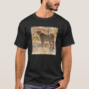 Gepard schaut sich um T-Shirt
