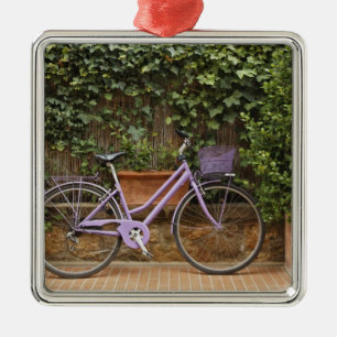 Geparktes Fahrrad, Pienza, Italien, Toskana Ornament Aus Metall