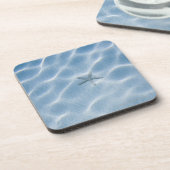 Geplätschertes blaues Wasser mit Starfish Getränkeuntersetzer (Linke Seite)