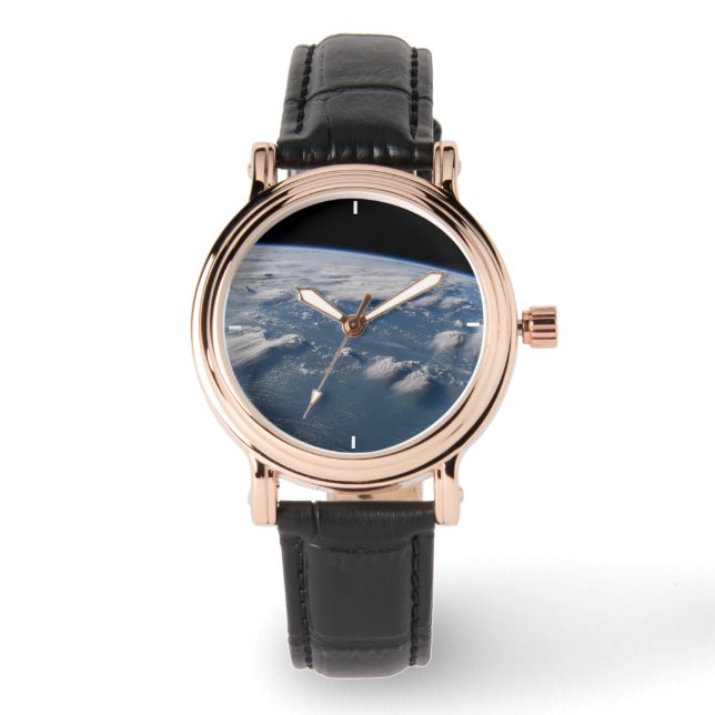 Geplünderte Anvillen der Erde auf Südborneo. Armbanduhr (Vorderseite)