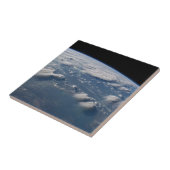 Geplünderte Anvillen der Erde auf Südborneo. Fliese (Seite)