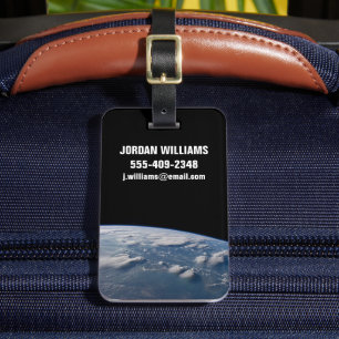 Geplünderte Anvillen der Erde auf Südborneo. Gepäckanhänger