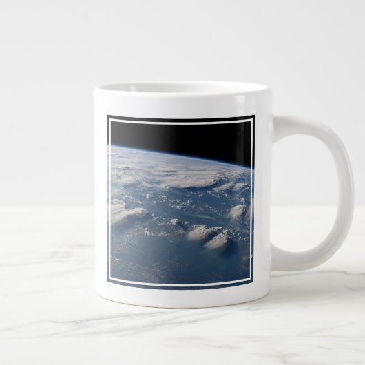 Geplünderte Anvillen der Erde auf Südborneo. Jumbo-Tasse (Rechts)