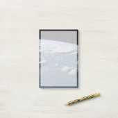 Geplünderte Anvillen der Erde auf Südborneo. Post-it Klebezettel (Auf Schreibtisch)