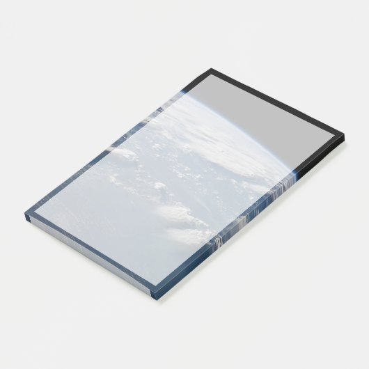 Geplünderte Anvillen der Erde auf Südborneo. Post-it Klebezettel (angewinkelt)