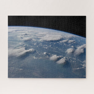 Geplünderte Anvillen der Erde auf Südborneo. Puzzle