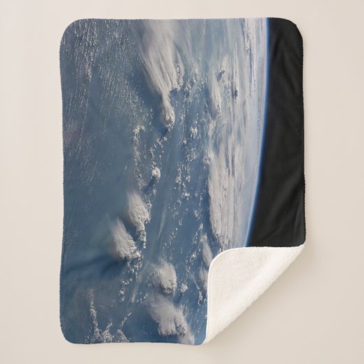 Geplünderte Anvillen der Erde auf Südborneo. Sherpadecke (Vorderseite)