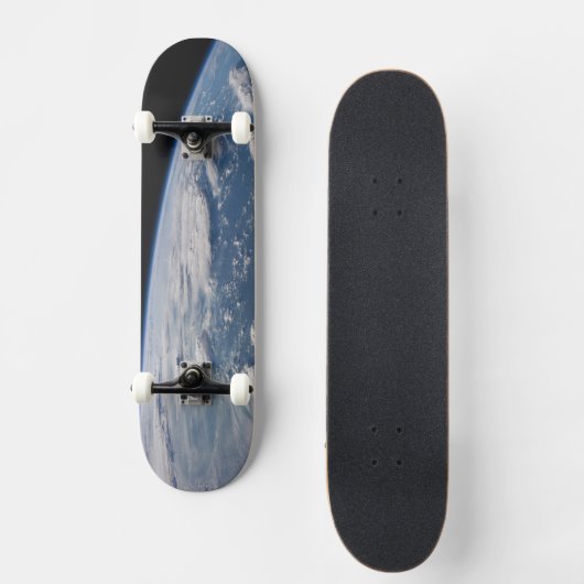 Geplünderte Anvillen der Erde auf Südborneo. Skateboard (Vorderseite)