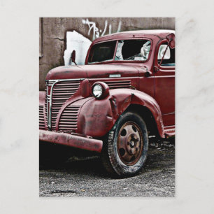 Geprükter Frontfenster-LKW in der hinteren Alley Postkarte