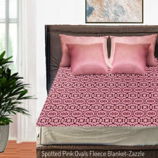 Gepunktet rosa Ovale Fleecedecke