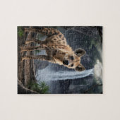 Gepunktete Hyäne durch Waldwasserfall Puzzle (Horizontal)