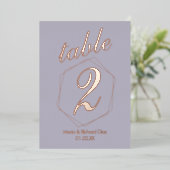 gepunktete Tischnummer an der Grenze (Stehend vorne)