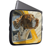 Gepunkteter Hund auf Autofahrten Kunstdrucken Laptopschutzhülle (Vorne Rechts)