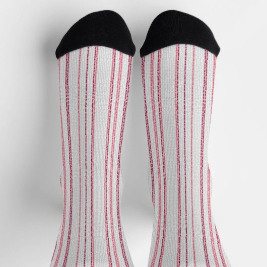 Gepunktetes gestreiftes Muster. Socken (Oben)