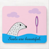 Gepunktetes Siegel hat viel Schönheit. Mousepad (Vorne)