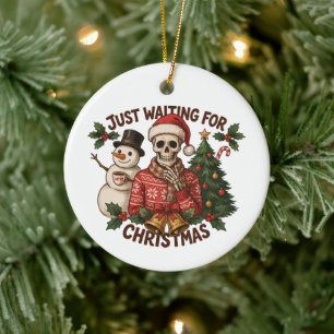 Gerade auf Weihnachten wartend Skelett Schneemann Keramik Ornament