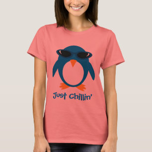 Gerade Chillin Pinguin mit Sonnenbrille T-Shirt
