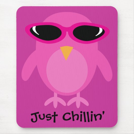 Gerade Chillin rosa Eule mit Sonnenbrille Mousepad (Vorne)