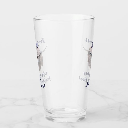 Gerade ein Mädchen, das Liebe-schottisches Glas (Rechts)