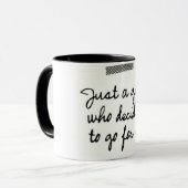 Gerade ein Mädchen, das sich entschied, für es zu Tasse (Vorderseite Links)