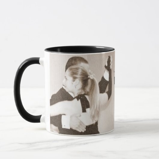 Gerade EIN TANZ? TASSE (Links)