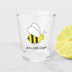 Gerade eine kleine Stinger-Hummel-Biene Schnapsglas