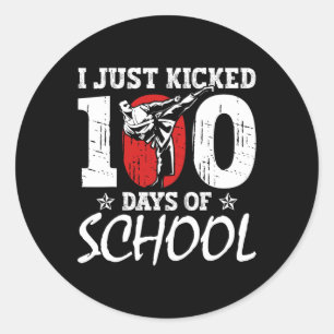 Gerade geknackte 100 Tage des School Martial Arts Runder Aufkleber
