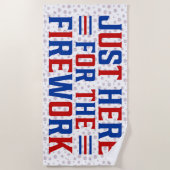 Gerade hier für Feuerwerke lustig für ein Paar Strandtuch