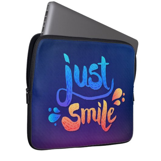 Gerade Lächeln Laptopschutzhülle (Vorne Rechts)