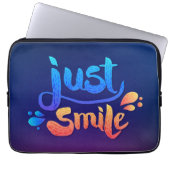 Gerade Lächeln Laptopschutzhülle (Vorderseite)