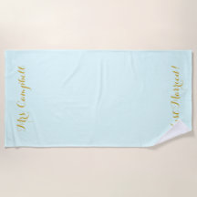 Gerade verheiratet im Goldflitterwochentuch