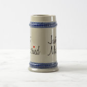 Gerade verheiratet (Skript mit rotem Herzen) Bierglas (Mittel)