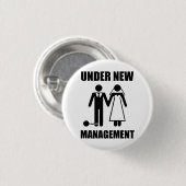 Gerade verheiratet, unter neuem Management Button (Vorne & Hinten)