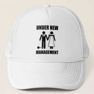 Gerade verheiratet, unter neuem Management Truckerkappe