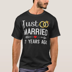 Gerade verheiratet vor 27 Jahren 27 Jahre Jubiläum T-Shirt