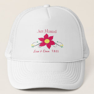 Gerade verheiratete Hut-Rosa-Blume Truckerkappe