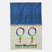 Gerade verheiratete Lesben Geschirrtuch (Vertikal)
