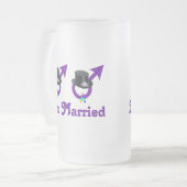 Gerade verheirateter formaler homosexueller Mann Mattglas Bierglas (Vorderseite Links)