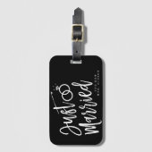 Gerade verheiratetes Skript | personalisiert Gepäckanhänger (Vorderseite Vertikal)