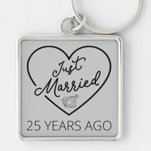 Gerade vor 25 Jahren geheiratet III Schlüsselanhänger